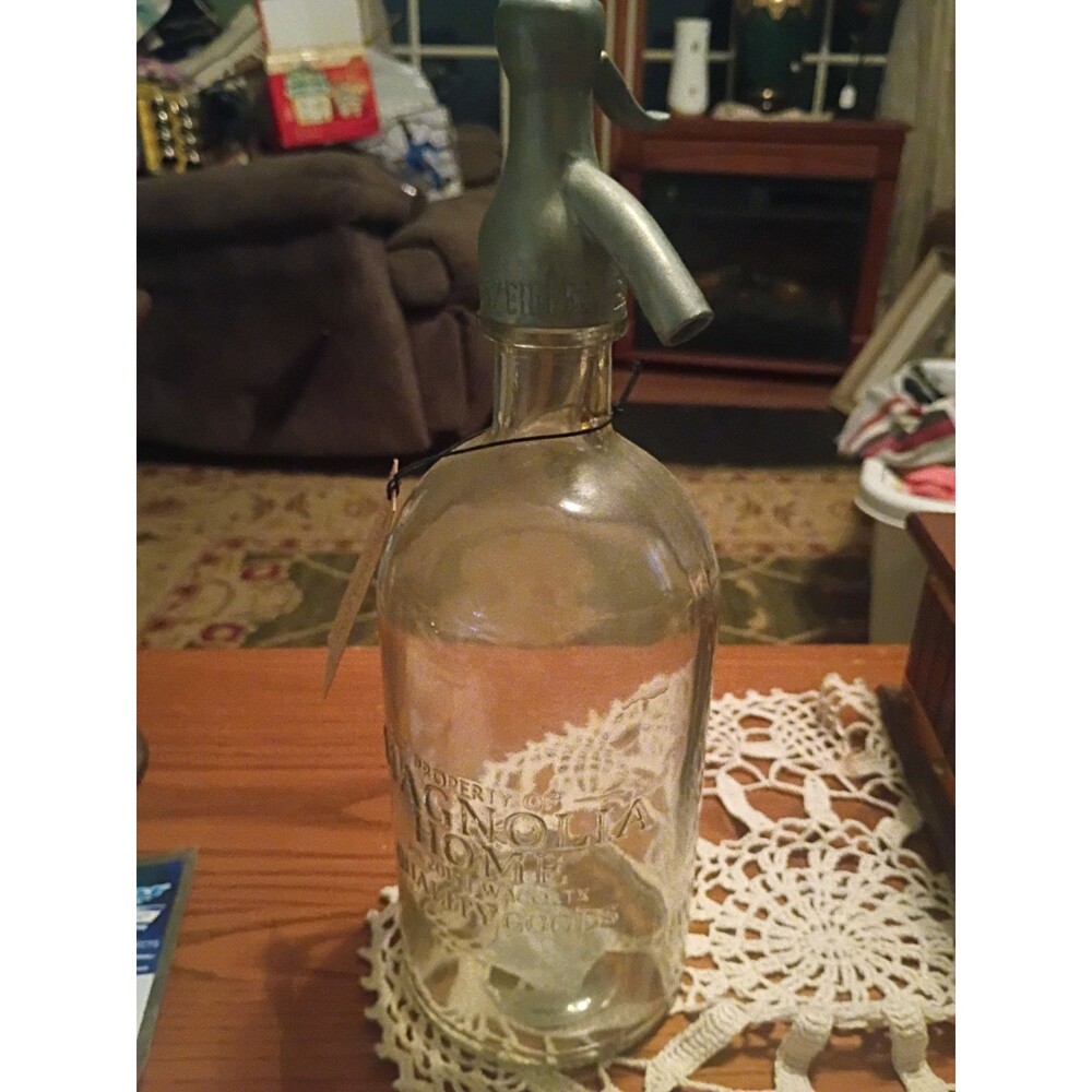 NEW:JOANNA GAINES Magnolia Home TV Personality - Clear Glass 12" Seltzer Bottle